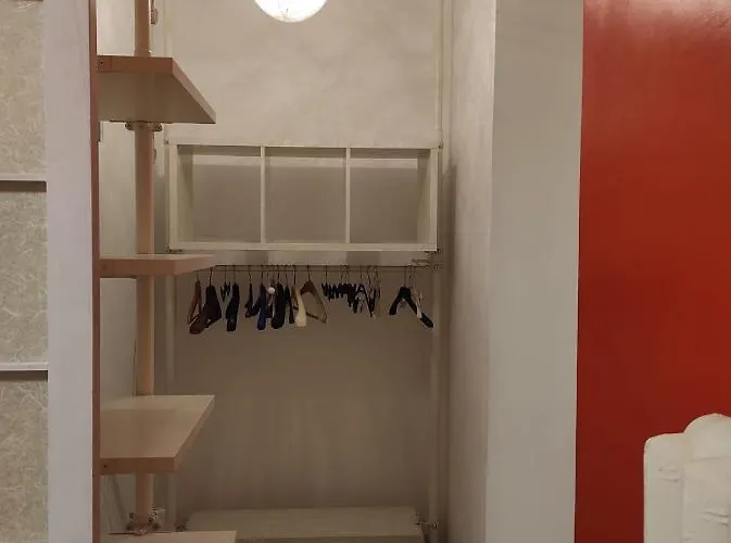 Locazione Turistica San Giovanni, Via Voghera Guest house 4*