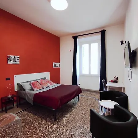Locazione Turistica San Giovanni, Via Voghera 게스트하우스 *